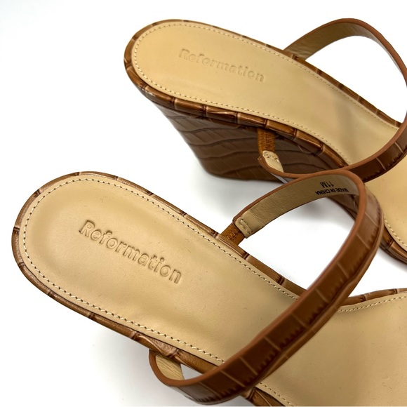 NWOB Reformation June Leather Wedge Sandal - Picture 4 of 9